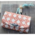 煙草入れ　久保田　凧人角文字　薄紅　前金具・袖と薙刀